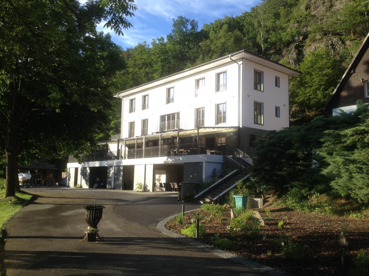 Mandat Hotel Hradišťko
