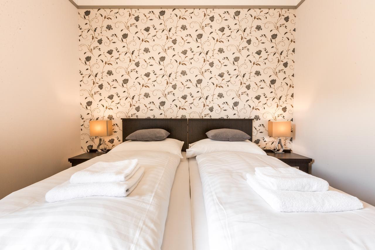 Mandat Hotel